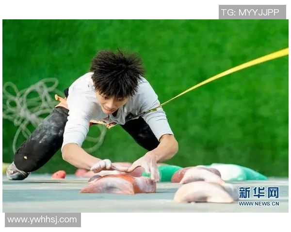 重庆攀岩队在世界滑板锦标赛中的逆袭之旅展现了勇气与坚持的精神 重庆攀岩队在世界滑板锦标赛中的逆袭之旅展现了勇气与坚持的精神